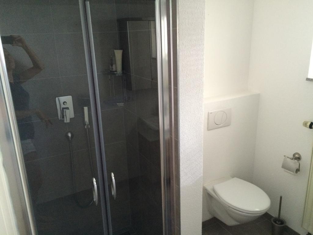 L&L Lodge Günding Екстериор снимка